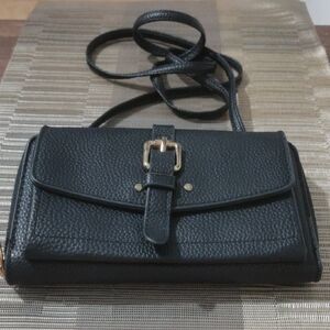 Chic Black Pebbled Crossbody Bag